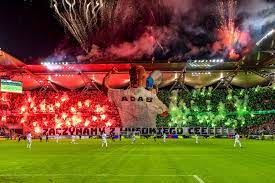A(z) ultras legia warszawa című videót jos90 nevű felhasználó töltötte fel a(z) sport kategóriába. Piroshow Legia Warszawa Nieznani Polish Hooligans Facebook