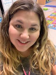 Spring has sprung 🌸 Come in and embrace your beauty with one of the best✨  Amazing hair by Nicole Angeline!