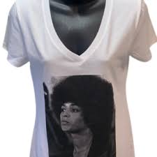 The default color is as shown in the picture, but if you want another color (the other available color is black, white, and grey), please write in the note the color that you want in the bottom of the order form when you make an order, if there is no note written, we will sent the default. Richard Pryor T Shirt Turf Gear