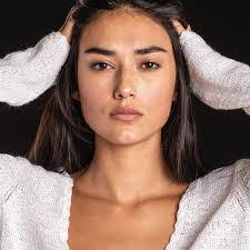 Irene Messenger's Instagram, Twitter & Facebook