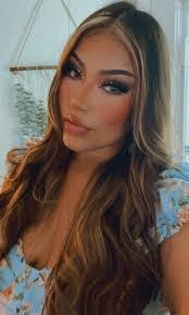 Sydia Arroyo's Instagram, Twitter & Facebook