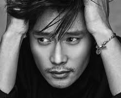 Lee byung hun's wife lee min jung and his son 2018 top 10 korean actresses who are married to chaebols in real life top 10 most beautiful korean january 2015 song hye kyo & lee byung hun all in lee byung hun, best actor at 10th afa 2016 수줍은 8월의 신부 이민정, 이병헌과 결혼 lee. Soompi Auf Twitter Lee Byung Hun Sparks Controversy After Video Of Pda With Another Woman In Front Of Wife Https T Co 5z8idc9ozv