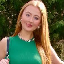 Yesterday, I had the honor of graduating Magna Cum Laude from the E.