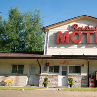 Motel review is the eighth episode in the third season of schitt's creek. Rosebud Motel Schitt S Creek Wiki Fandom