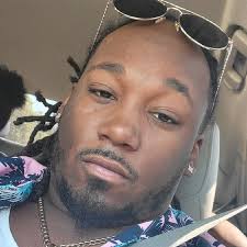 Donnell Reynolds's Instagram, Twitter & Facebook