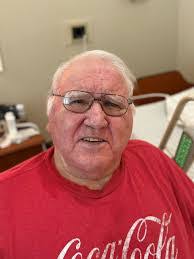 Lori Caton's Instagram, Twitter & Facebook