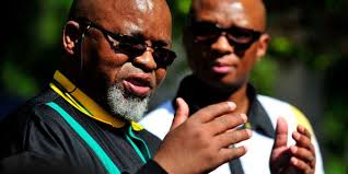 Bongani bingwa speaks to deputy minister of state security zizi kodwa about intelligence on the looting and violent protests. In Pictures Zizi Kodwa And Gwede Mantashe Are The Definition Of Bromance Huffpost Uk