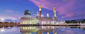 Ia adalah masjid yang terbesar di kota kinabalu setakat ini dan menjadi salah satu masjid yang terindah di malaysia. Ausflug Stadtrundfahrt Kota Kinabalu Tourasia Reise Angebot