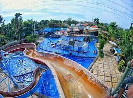 Ayuk visit the largest waterpark in mari ajak teman dan keluarga bermain dan berenang hari ini di siantar waterpark, wahana air terbesar. 10 Spot Foto Di Waterpark Semawis Kota Semarang Jawa Tengah Harga Tiket Wisata Jam Buka Wisataterdekat Com