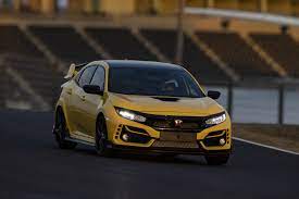 Including destination charge, it arrives with a manufacturer's suggested retail price (msrp. 2021 Honda Civic Type R Review Pricing And Specs
