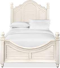 Romantic Countryside Channel The Serenity Of A Quaint Cottage With The Charleston Queen Poster Bed The Polishe Value City Furniture City Furniture Poster Bed