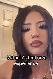 Melanie Grubbs's Instagram, Twitter & Facebook