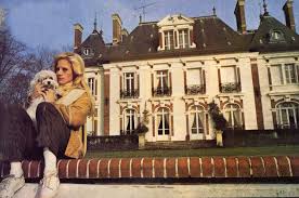 She has been married to tony scotti since june 2, 1984. Sylvie Vartan Maison Vartan Sylvie