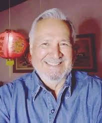 I am 68 years old and from London, i live alone, I am a widow. I am ready  to travel to any country if you accept me. ❤️ 😍