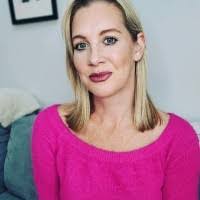 Lori Mccluskey's Instagram, Twitter & Facebook