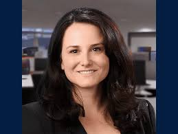 Online management tools can help small businesses reach potential customers 