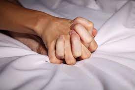 7 cara memuaskan pasangan saat malam pertama. Dear Pengantin Baru Ini 3 Hal Yang Sunah Dilakukan Saat Malam Pertama Okezone Muslim