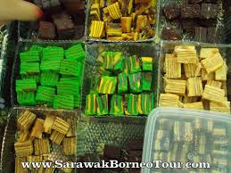 About 20 years ago, sarawakians took kek lapis to the next level by incorporating vibrant colors and different flavors than the original indonesian recipe. Pin On Kuching Kek Lapis Sarawak