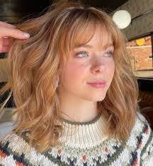 Nora Carr's Instagram, Twitter & Facebook