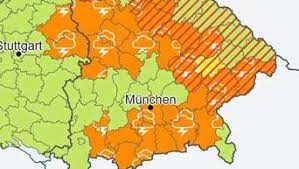 Für den harz sowie den norden und osten gilt derzeit eine vorwarnung vor unwettern und schweren gewittern. Unwetter In Bayern Schwere Gewitter In Der Nacht Stadt