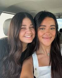 Ariana Hansen's Instagram, Twitter & Facebook