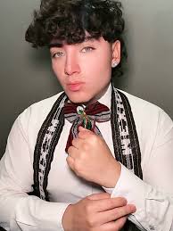 Asi es la CUENTA de un INFLUENCER VERIFICADO de FREE FIRE😱🤯 #freefire  #humor #ff #comedia #reylomito #garenafreefire #parareir #xd #freefirememe  #mexico #comediamexicana #freefireinfluencer #influencerfreefire