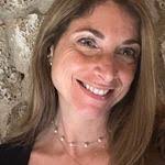 Sandy Vass's Instagram, Twitter & Facebook