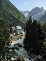 Nabium On Deviantart Travel Goals Beautiful Landscapes River