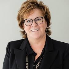 womeninwine #internationalwomensday #womenshistorymonth #liatolainibanville  #womeninwine #donnedelvino #femmesduvin #banvillewinemerchants  #banvillewine