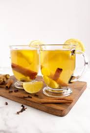 Easy 7 Ingredient Hot Toddy Favorite Winter Cocktail Robust Recipes Recipe Hot Toddy Hot Tody Recipe Winter Cocktails