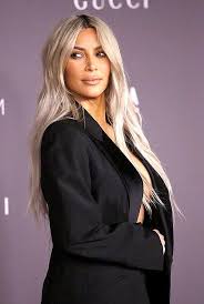 Pinterest Deborahpraha Kim Kardashian West On The Red Carpet Platinum Hair Color Blonde Kim Kardashian Blonde Blonde Hair Looks Kardashian