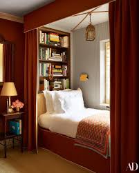 the vga solution for a cosy single bed in a guest room cashmere walls and curtains and a little tented bed surrounded by book lit en alcove deco maison maison