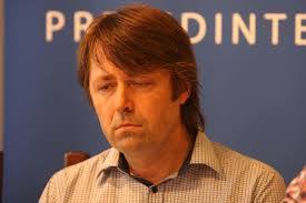 Universitatea de medicina umf targu mures pune la dispozitia candidatilor posibilitatea de a se inscrie la programele de studii medicina si medicina dentara, in sesiunea din toamna, septembrie 2014. Manual Si Teste Digitale De Biologie Oferite Gratuit De Compania Reea Stiri Din Mures Stiri Targu Mures Liderul Presei Muresene