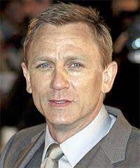 If you are looking for 007 hairstyles you've come to the right place. Daniel Craig Short Straight Hairstyle Daniel Craig Men Haircut Styles Straight Formal Hairstyles