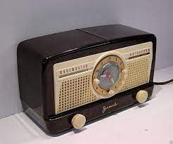vintage 1950 jewel wakemaster model 5057u vacuum tube clock radio working vintage radio antique radio old radios