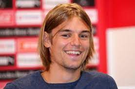 Joven músico, productor y compositor de medellín, colombia. Ersatz Fur Daniel Ginczek Vfb Stuttgart Hat Nicolas Gonzalez An Der Angel Vfb Stuttgart Stuttgarter Zeitung