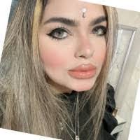 Alexandra Laboy's Instagram, Twitter & Facebook