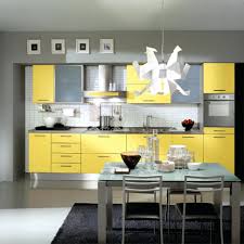 Maybe you would like to learn more about one of these? 7 Colores Para Combinar Con Amarillo En Tus Interiores Prisa