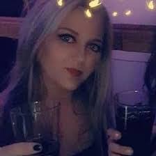 Shellie Foster's Instagram, Twitter & Facebook