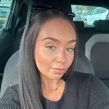 Beth Craven (@bethcraven_)