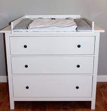 table a langer blanche pour commode ikea hemnes amazon fr bebes puericulture babyzimmer design skandinavisches babyzimmer schlafzimmer diy