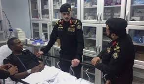 البطل جبران عواجي بالمستشفى بعد أحداث حي الياسمين شبكة سما الزلفي Captain Hat Captain Hats