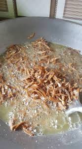 Makanan ini juga termasuk ke dalam makanan yang paling mudah dan sederhana cara pembuatannya. Cara Masak Serunding Halia Sedap Secara Homemade