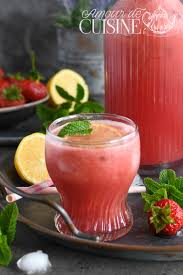 Limonade De Fraises Et Pasteque Amour De Cuisine En 2020 Pasteque Cuisine Mediterraneenne Limonade