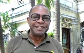 Luis Milian's Instagram, Twitter & Facebook