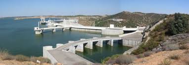 A grill is available on site and both hiking and fishing can be enjoyed within close proximity of the vacation home. Barragem Do Alqueva Visitar Portugal