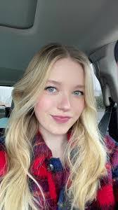 Shay Collier's Instagram, Twitter & Facebook