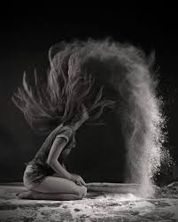 Black And White Photoshoot Ideas Pin By I V Photography On Photography Flour Hair Flip Black And White Photography Photography