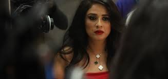 ليلى محمد حلاوة أطلقت التحذير عبر خاصية الاستوري بحسابها على إنستقرام بعد دقائق قليلة من متابعة حساب الزوجة الثالثة لوالدها الفنانة ريهام حجاج، وقالت: Y39 Jiujxt7opm