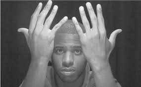 GAJES DEL OFICIO CHRIS PAUL, CON MANOS RÁPIDAS Y DEDOS ESPANTOSOS